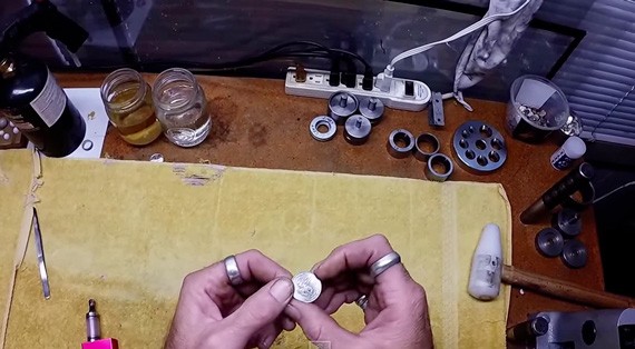 コインから指輪を作る
